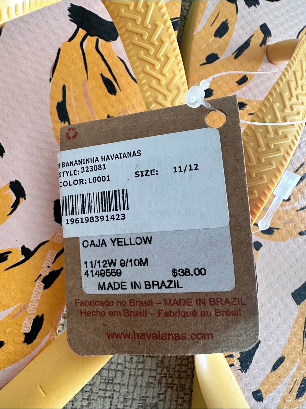 Havaianas Yellow Banana Print Flip Flops - Picture 5 of 5